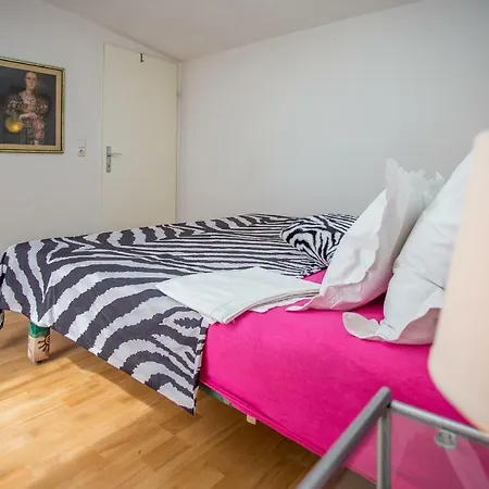 Lux * Макарска