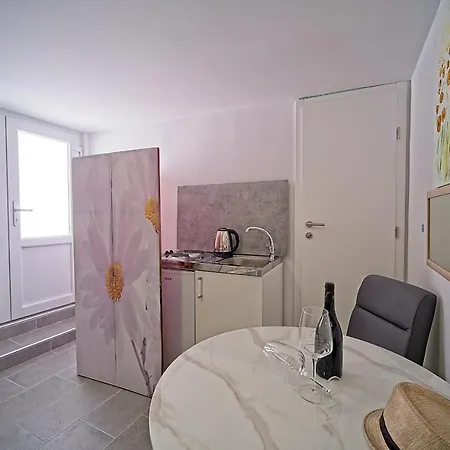 Apartment Lux