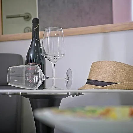 Apartment Lux Makarska