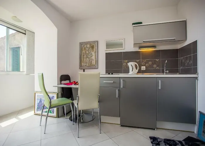 Lux Διαμέρισμα Μακάρσκα