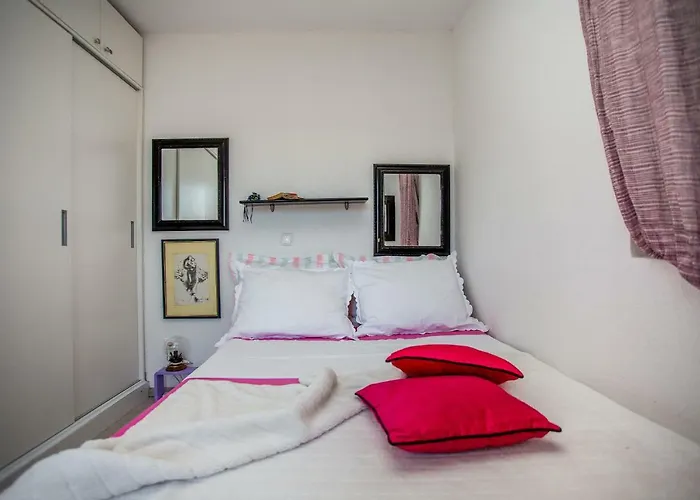 Lux * מאקרסקה