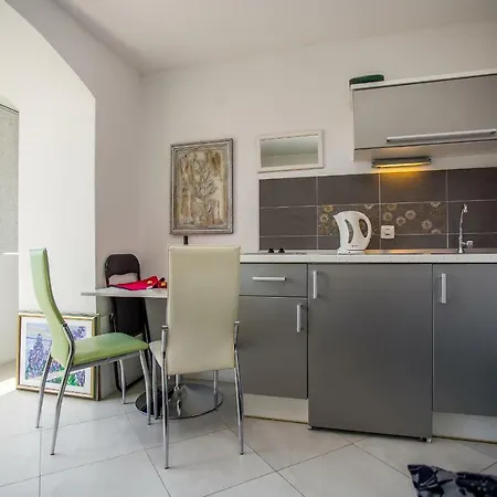 Lux Apartamento Makarska